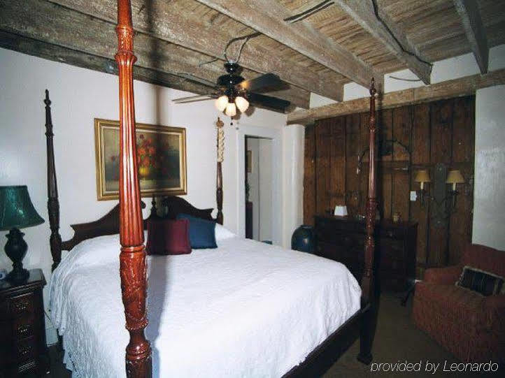 Historic Mardi Gras Inn نيو أورلينز الغرفة الصورة